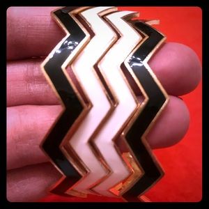 Bangles chevron black and white
